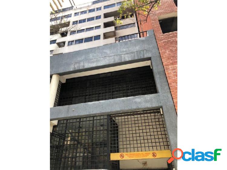 Se vende/alquila oficina 62m2 Los Caobos 8085