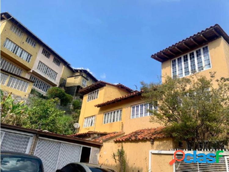 Vendo casa 170m2 La Lagunita.Sector El Arroyo 4055