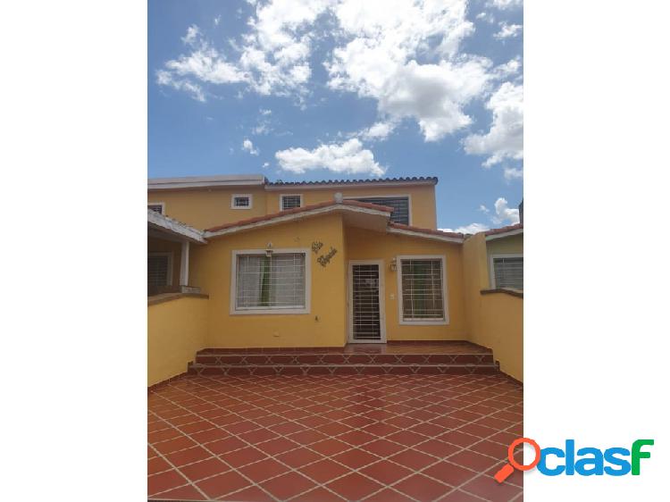 Venta Casa 130m2/2h/2b/2PE Villa Heroica Guatire Miranda