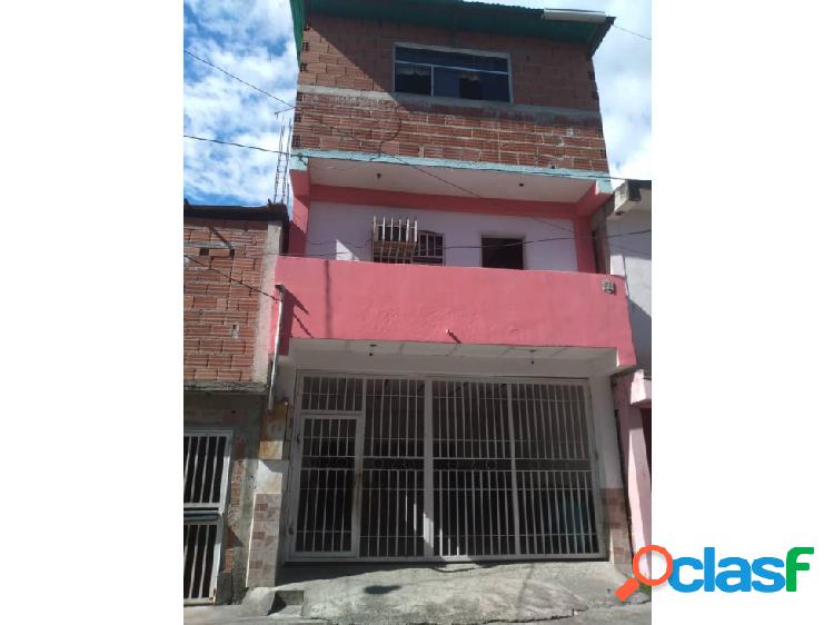 Venta Casa 3niv 264m2/8h/3b/2PE Naranjos del Ingenio Guatire