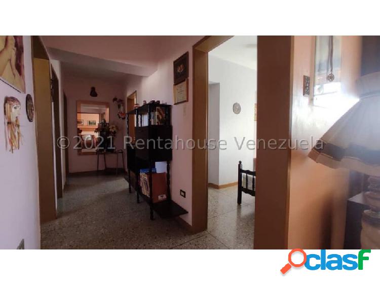 Apartamento en Venta Centro Barquisimeto 22-10906 jrh