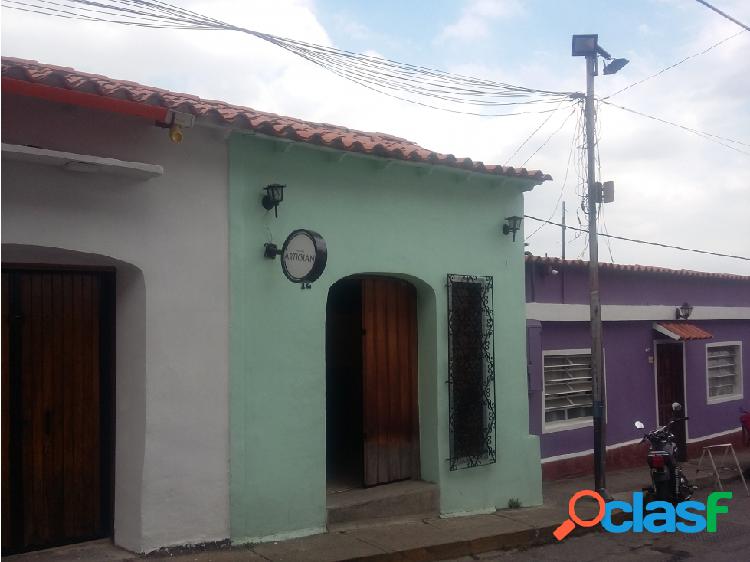 Se vende local en El Hatillo / 34m2 / 1B / Remodelado