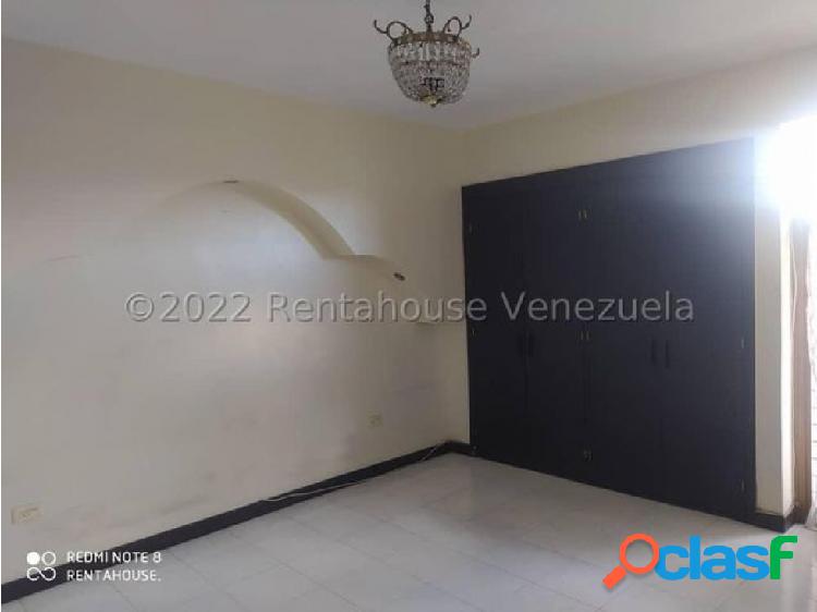 APARTAMENTO EN Alquiler Zona Este Barquisimeto 22-16148 JRH