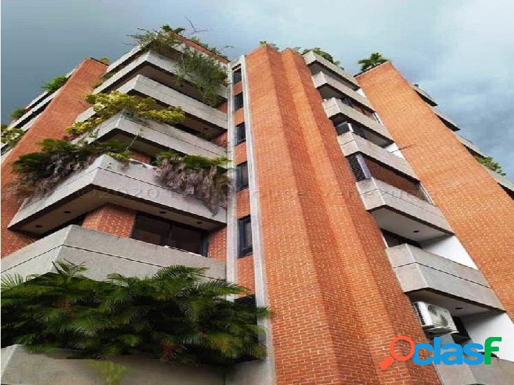 Apartamento en venta en Campo Alegre 21-4292 Carlos