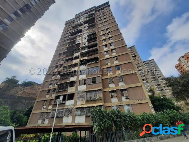 Apto en venta en El Paraiso 22-25996 Adri 04143391178