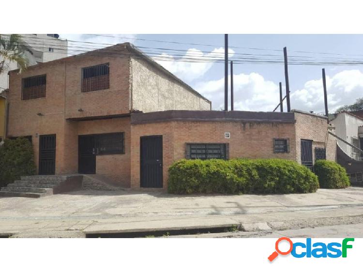 CASA COMERCIAL EN VENTA LOS ROSALES 21-12761 JUAN PAZ