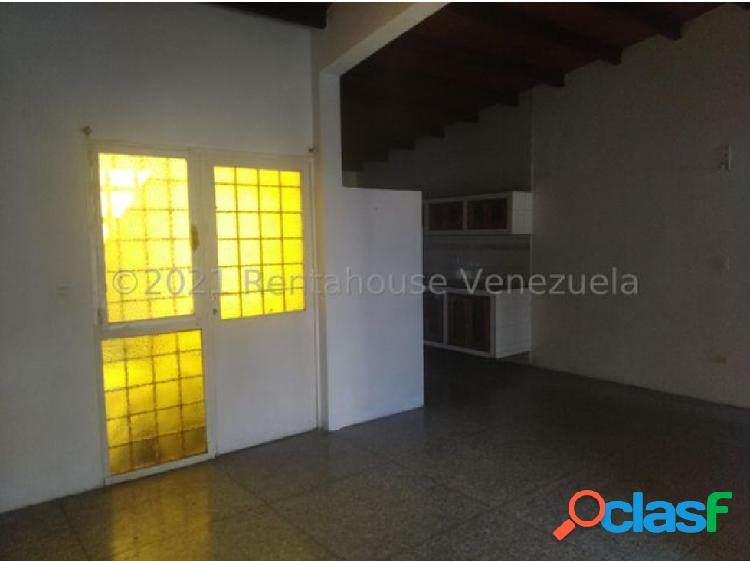 CASA EN VENTA SANTA CECILIA CABUDARE #22-16874 ZEGM