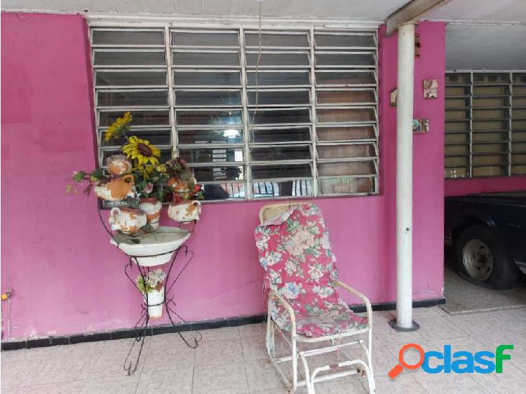 Casa de 179m2 en Las Acacias en Maracay