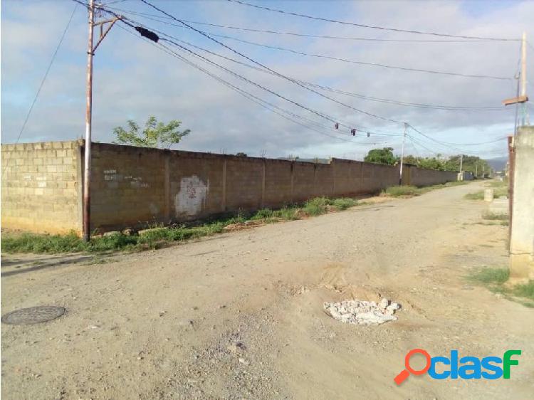 En venta espacioso terreno ubicado al Norte de la ciudad