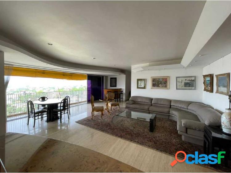 Se Vende Apartamento. 192m2/2H+S/2.5B+S. La Corniche -