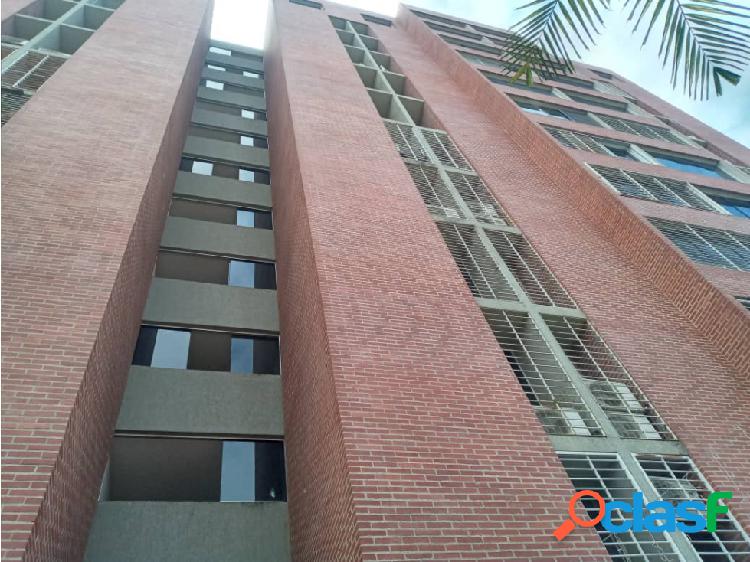 Se vende apto 66m2 2h/1b/1p Encantado