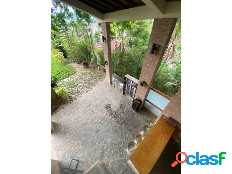 Se vende casa 680m2 4h+2s/7b/10p Cerro Verde 4377