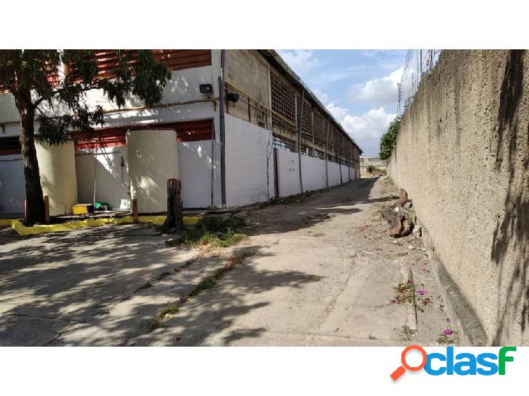 Se vende complejo industrial 3250mt2 Z.I San Vicente II