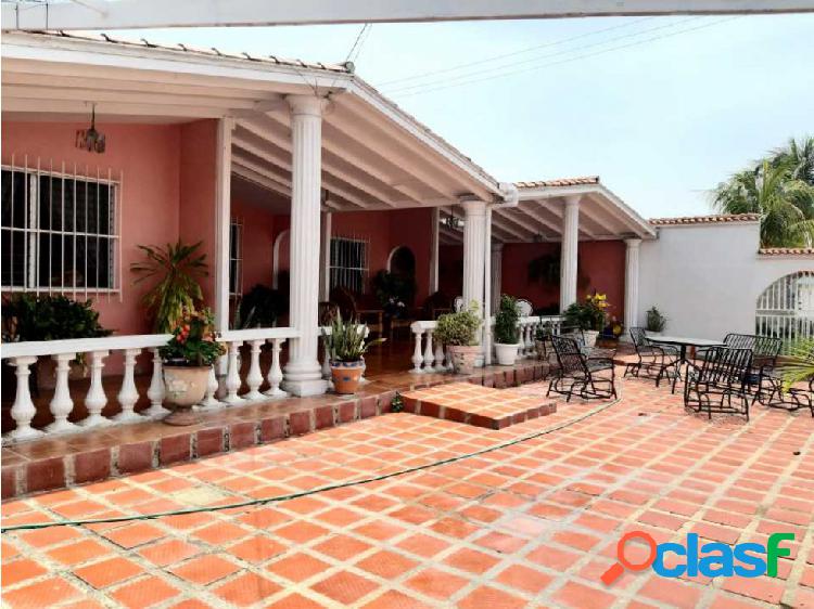 VENTA DE CASA EN URB. PARAPARAL SECTOR MALABAR