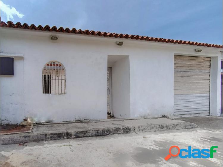 Casa en venta don plantas Urb Piedra Azul Lagunetica Los