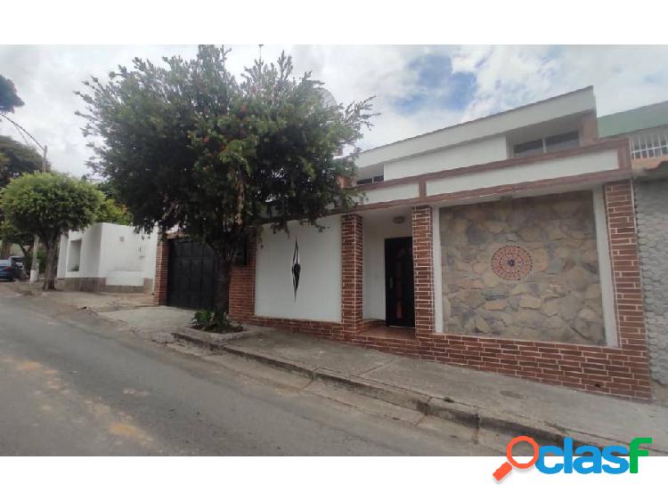 En Venta Casa en los Pomelos (Va.Go)