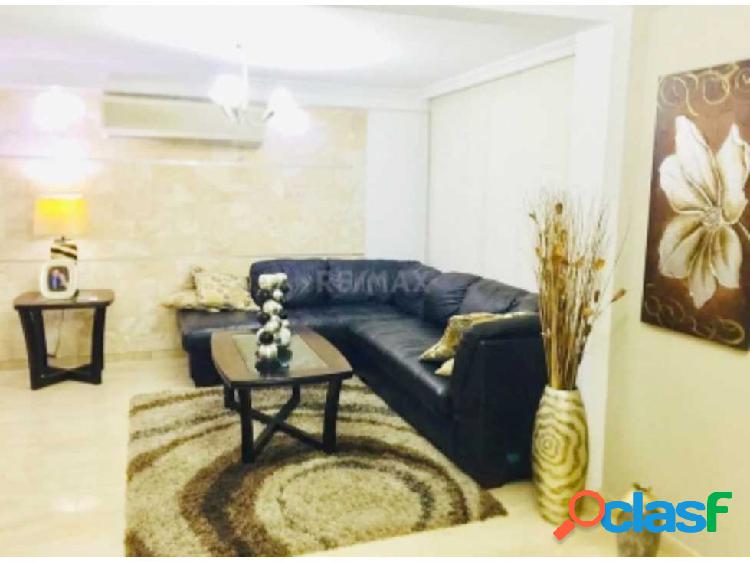 SE VENDE TOWNHOSUSE URB. TERRAZAS DEL NORTE, TIPURO