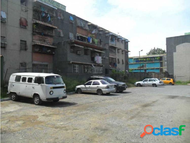 Apartamento Caña de Azúcar Maracay Negociable