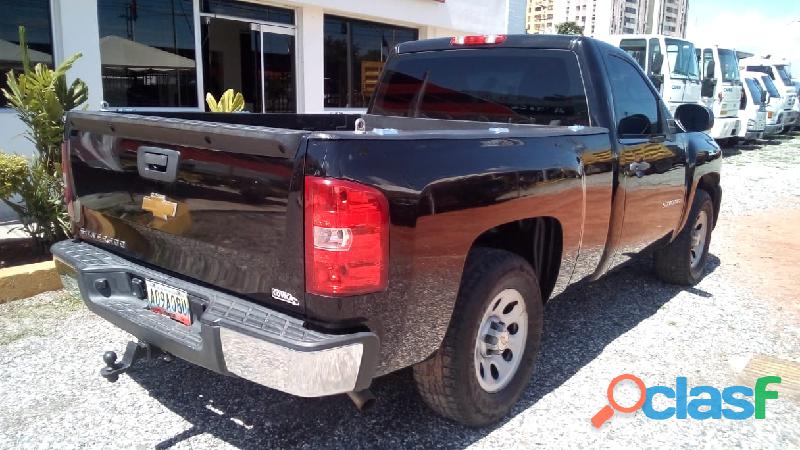 Camioneta Silverado Negra En Barquisimeto