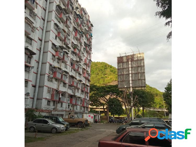 Apartamento en venta duplex Ruiz Pineda Sector UD7 Caricuao.