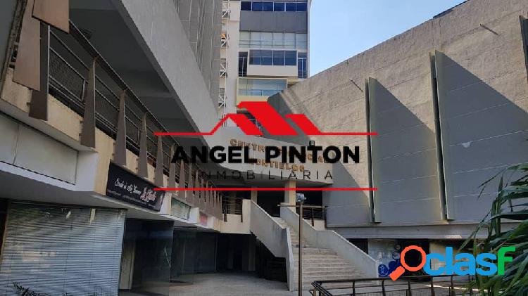 LOCAL COMERCIAL ALQUILER AV 5 DE JULIO MARACAIBO API 2945