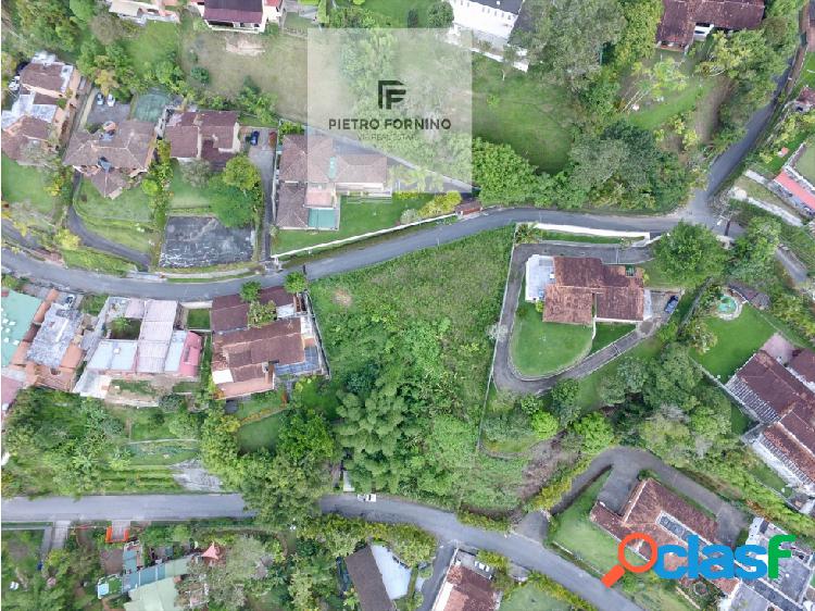 ALTO HATILLO VENTA TERRENO 2.665m2,SECTOR PRIVADO