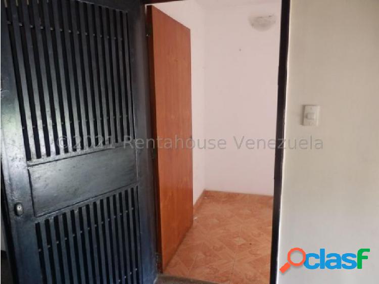 APARTAMENTO EN VENTA ZONA ESTE #22-3748 ZEGM 0414-7907176