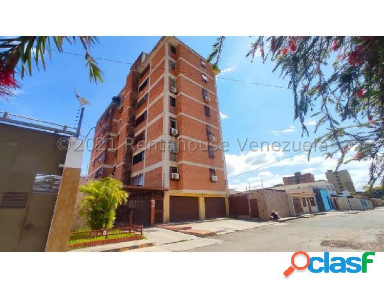 Apartamento en Venta Cabudare Centro, Vilarello 22-2951 AS-1