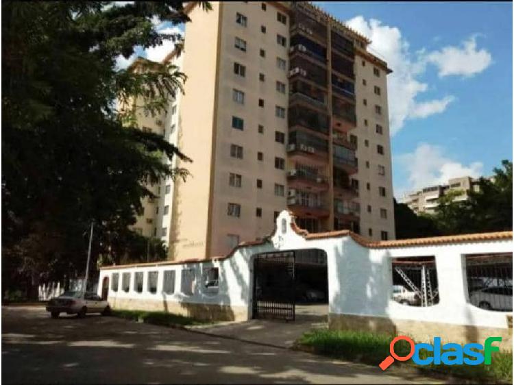 Apartamento en Venta Res. Andalucía, Urb. La Viña.