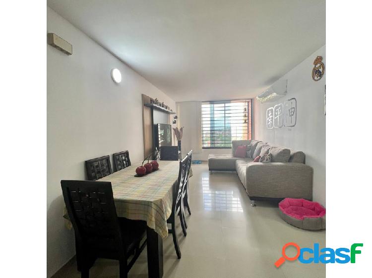 Apartamento en Venta en Colinas de La Tahona 2H/ 2B/ 2P