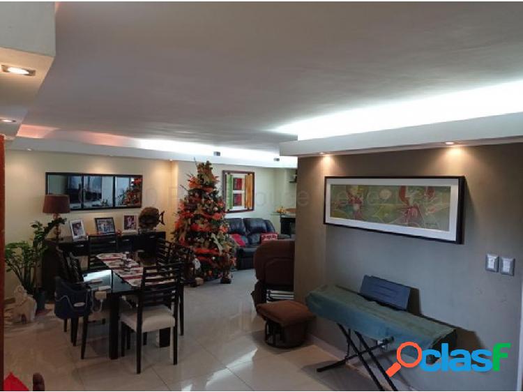 Apartamento en venta en Lomas de La Trinidad 21-8154 Adri