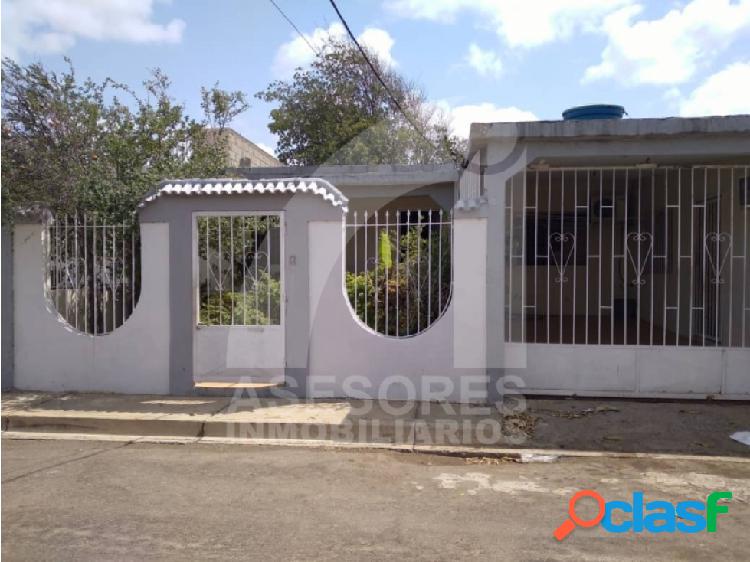 CASA EN VENTA EN JUDIBANA, PUNTO FIJO. COD: 2VV1222