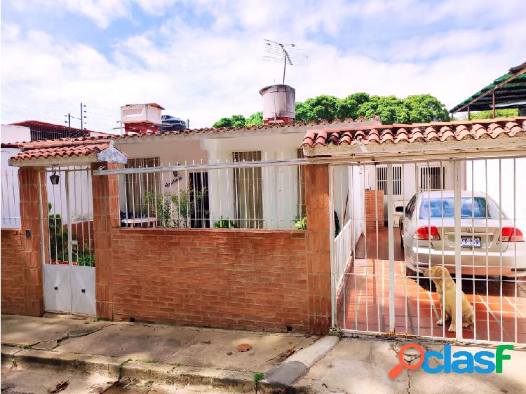 Casa en Venta en La Trinidad 192mt2/3h/2b/2p