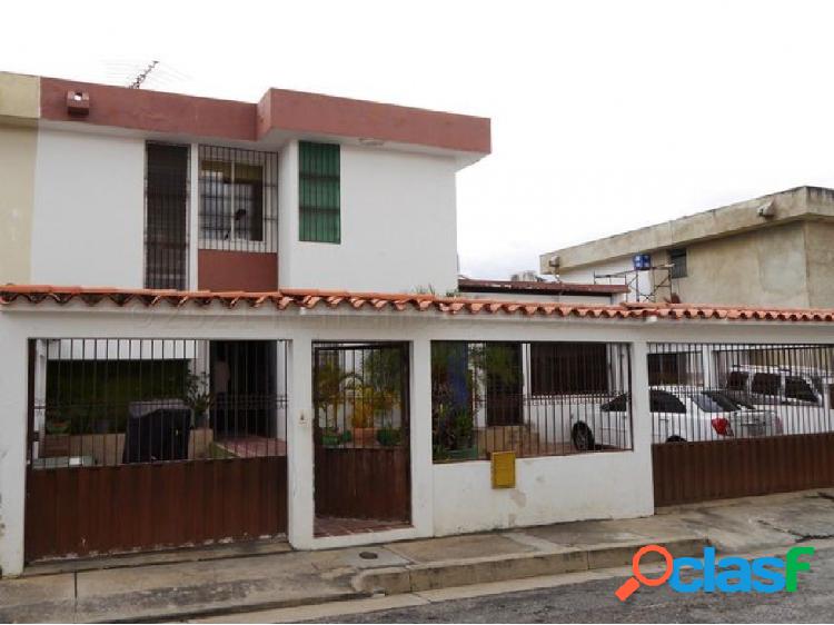 Casa en venta Club Hipico Las Trinitarias Barquisimeto