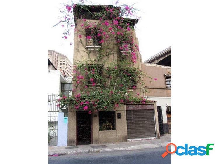 Edificio - Casa en venta