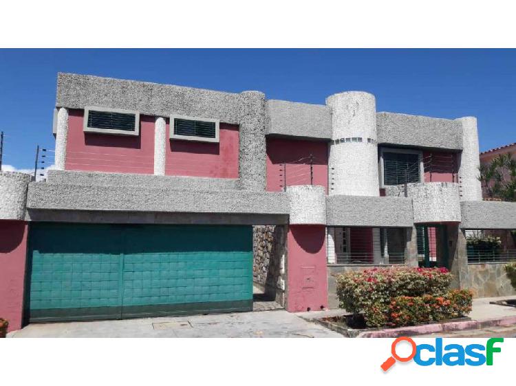 En Venta Quinta ubicada en Trigal Norte. Calle Cerrada