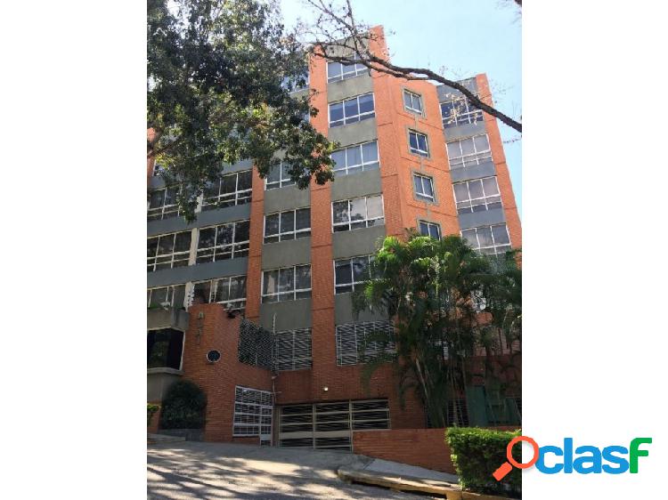 SE VENDE APARTAMENTO EN LOMAS DE LAS MERCEDES