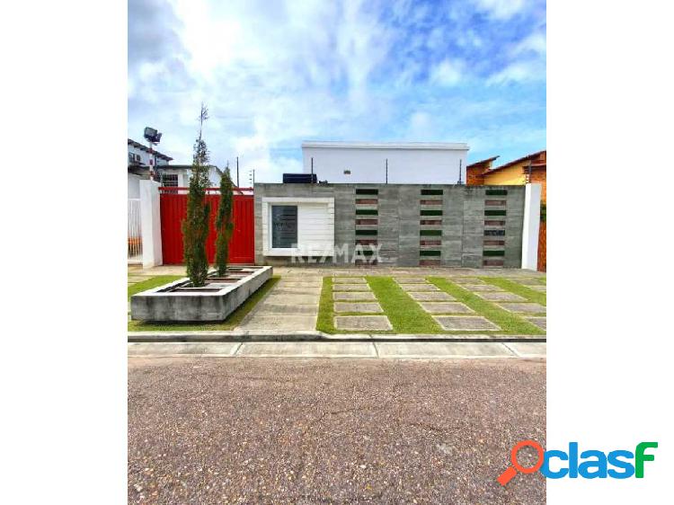 SE VENDE TOWN HOUSE EN CONJ. RES. VILLAS MÓNACO, URB. LA