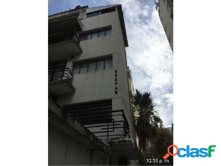 Se vende edificio residencial 806,70m2 San Bernardino 8956