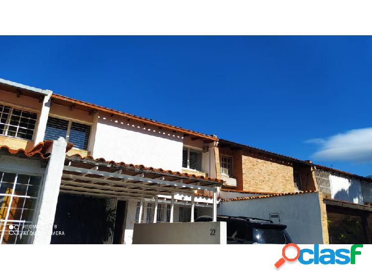 TownHouse en Venta 166M2/3H+1HS/3B+1BS/2PE Macaracuay