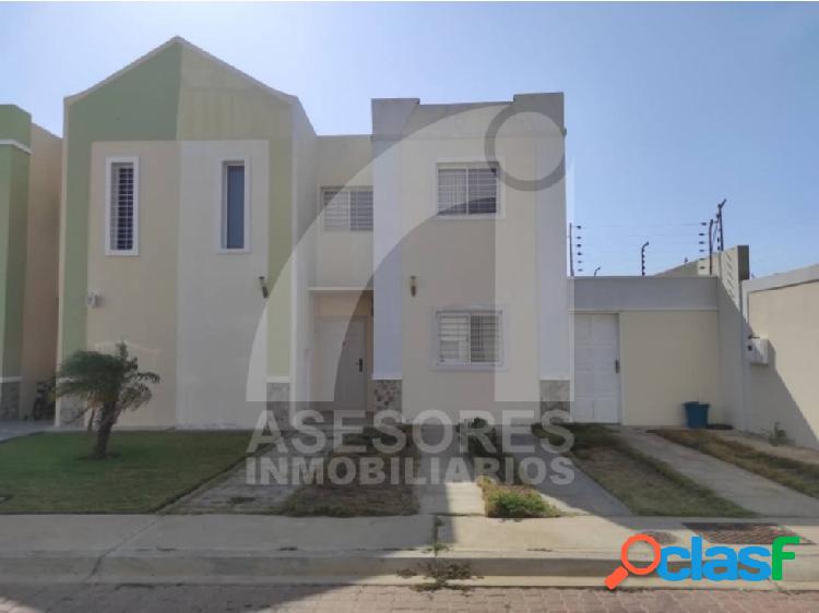 Townhouse en venta en La Palma Villas. Punto Fijo. 2vv1223