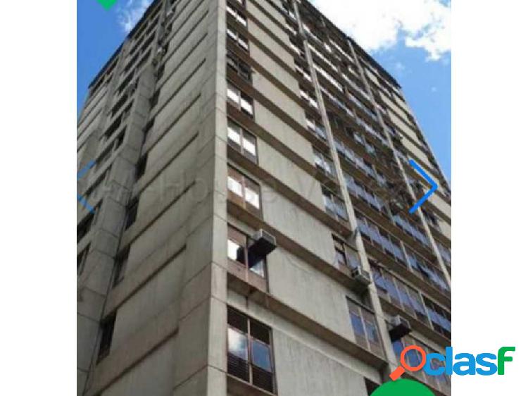 Vendo apartamento 92m2 3h/2b/1p Altamira 3764