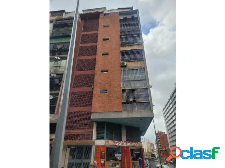 Vendo apto 38m2 1h/1b/1p Avenida Panteón 8975