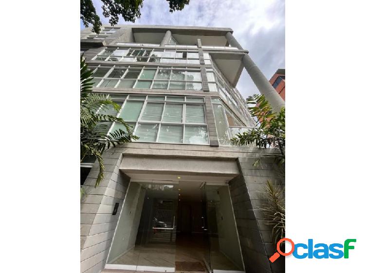 Venta PH Los Naranjos de Las Mercedes 4H / 4.5B / 4 P