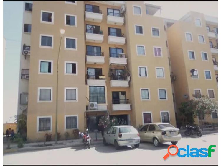 Venta de apartamento en Catia la Mar (A.F)