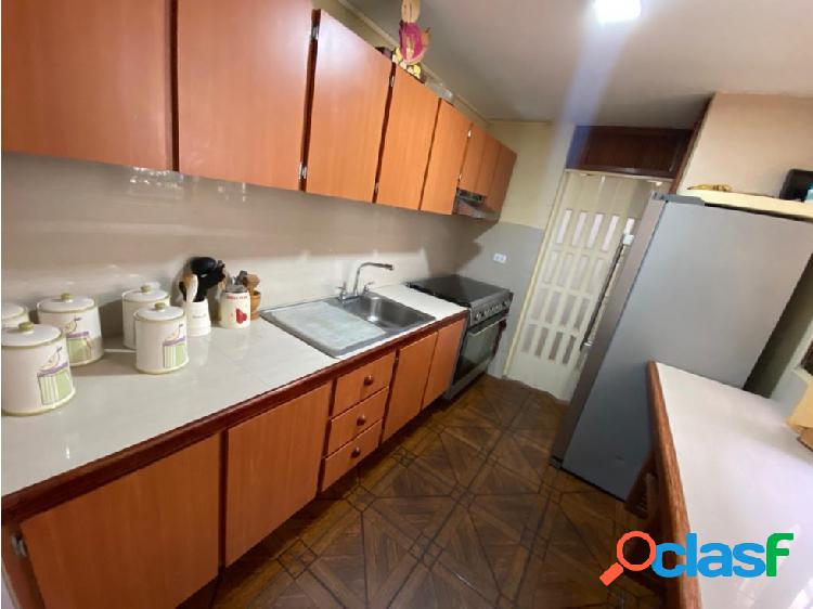 Venta de apartamento en Urb. La Rosaleda, San Antonio de Los