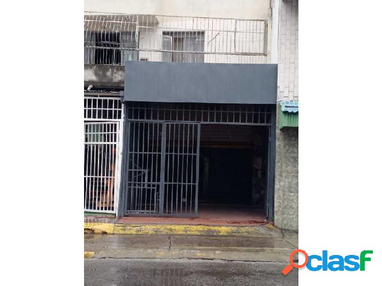 Alquilo local 45m2 Chacao