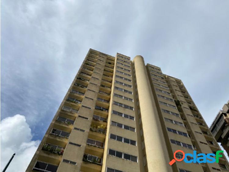 Vendo apartamento 188m2 4h+s/3b+s/3pe Alto Prado
