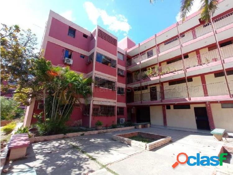 Apartamento en Venta Zona Oeste Barquisimeto 22-5853 AM