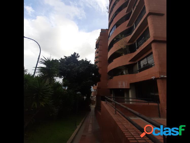 Vendo apto 232m2 4h/4b/2p Los Dos Caminos 5570